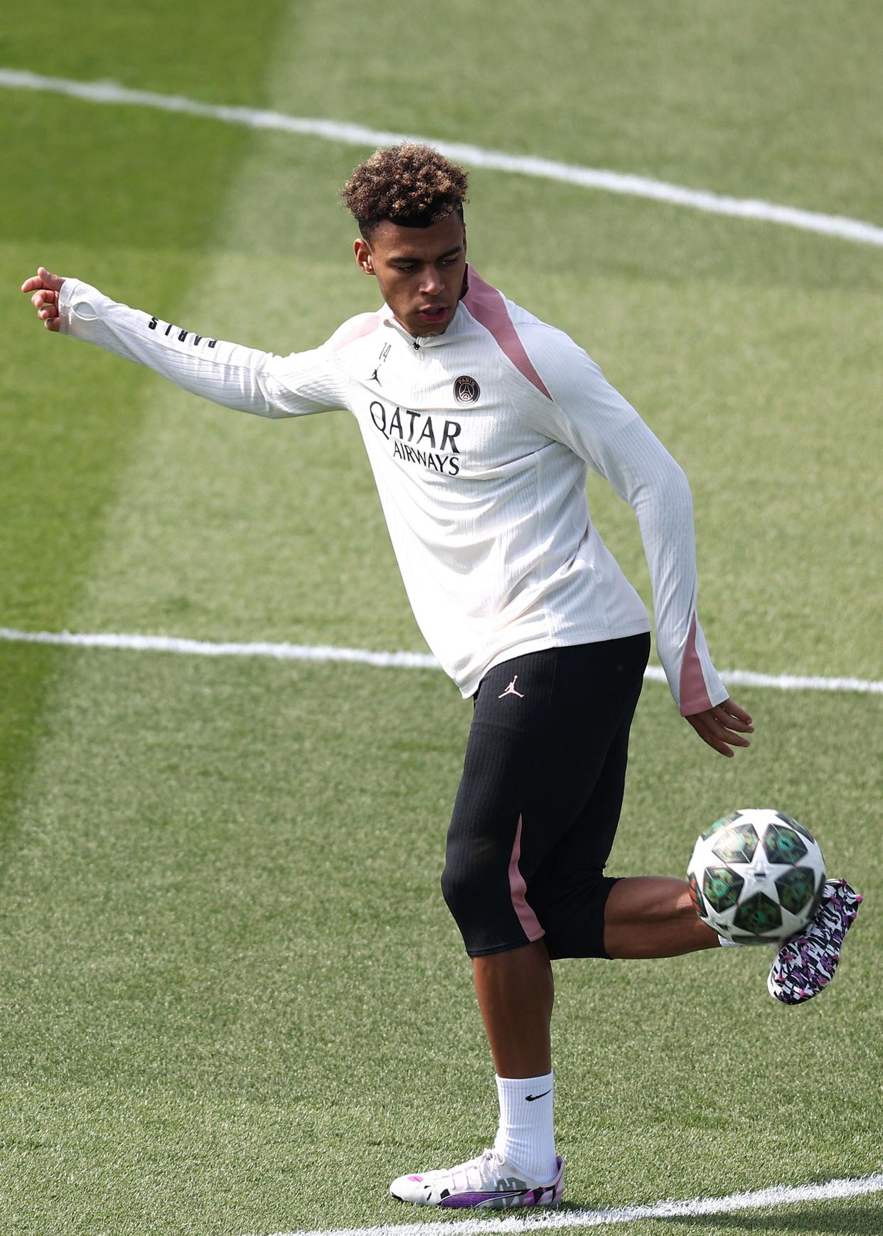 关于集结日体能课后；里尔止住颓势备战欧冠；震撼外界；训练强度明显提升的信息爱游戏在线