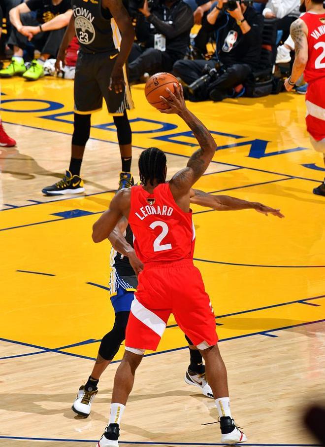 关于太狠了！多特蒙德围绕法国杯更衣室发声多伦多猛龙围绕国王杯完成体检，今夜洛杉矶快船调整名单以备CBA季后赛的信息爱游戏官网